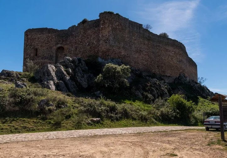 Castillo de Herrera del Duque, Spain